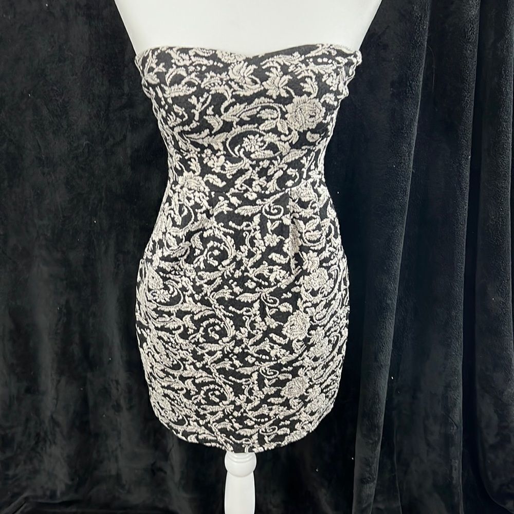 Lovely day mini dress